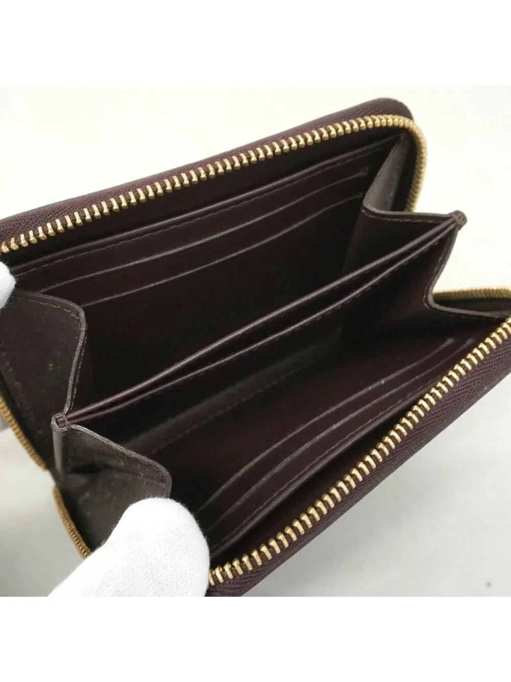 Louis Vuitton Coin Purse Vernis Zippy Amarante